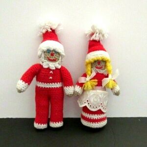 Vtg Crochet Santa and Mrs Claus Pair Mid Century